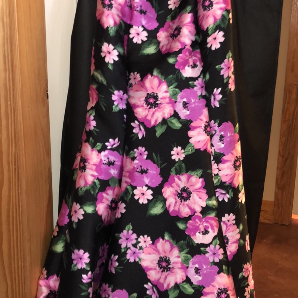 Prom dress - Picture 5 of 7